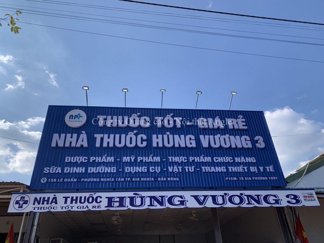 Làm biển hiệu Decal