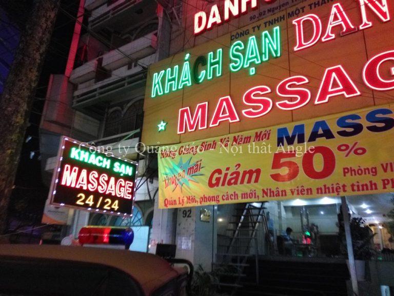 Màu sắc biển hiệu massage